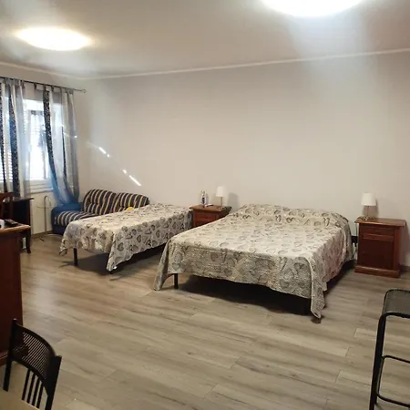 La Ragnatela 'guest House' Bed & Breakfast Sommariva del Bosco